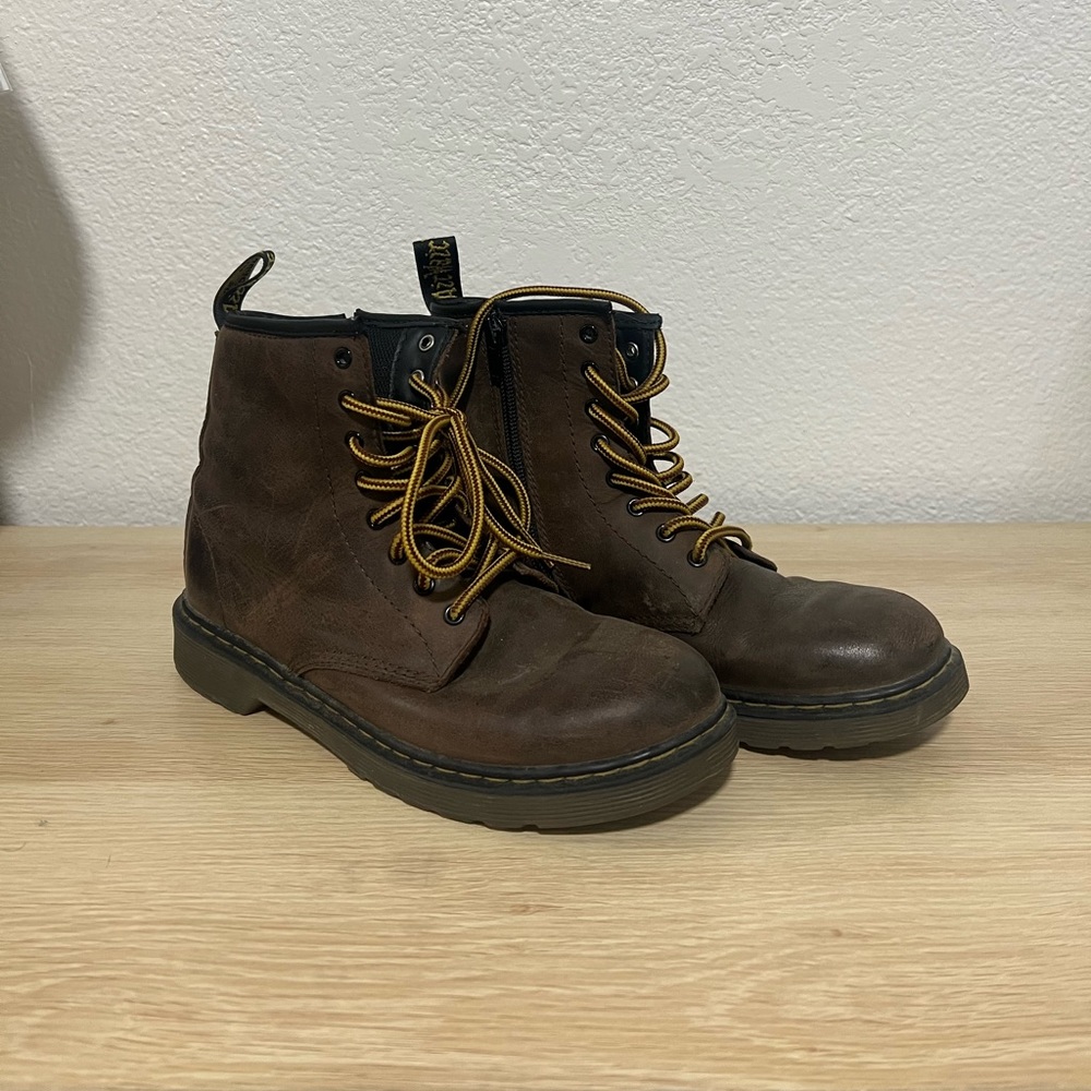 Women’s Dr. Martens brown
